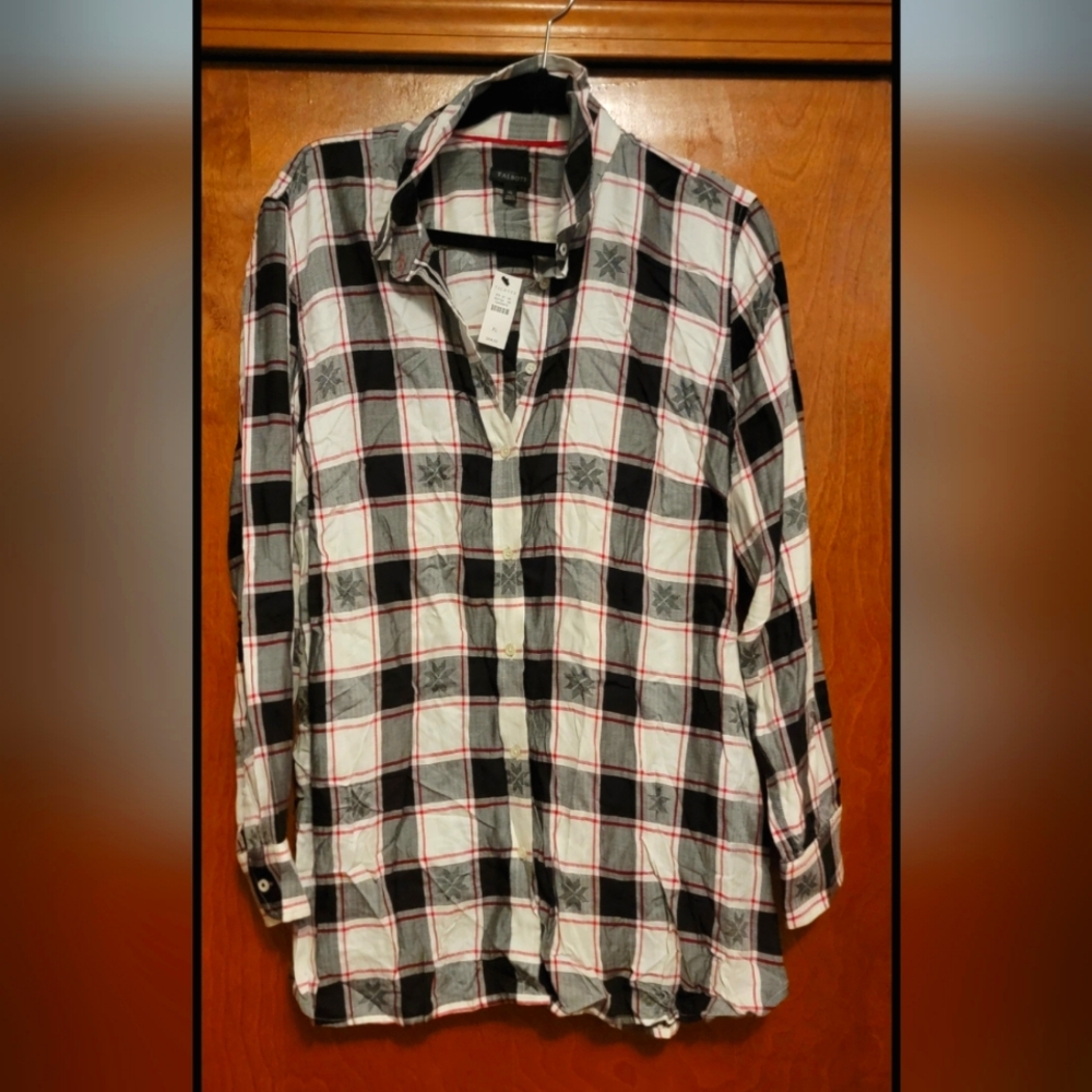 ❄️ Talbots  button shirt long sleeve snowflake plaid. Size: XL